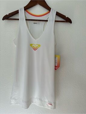 NWT Roxy Women's White Performance Tank